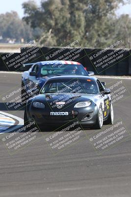 media/Jan-25-2025-CalClub SCCA (Sat) [[03c98a249e]]/Race 1/